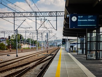 Nowoczesna stacja kolejowa w Olkuszu dostępna dla pasażerów - PL