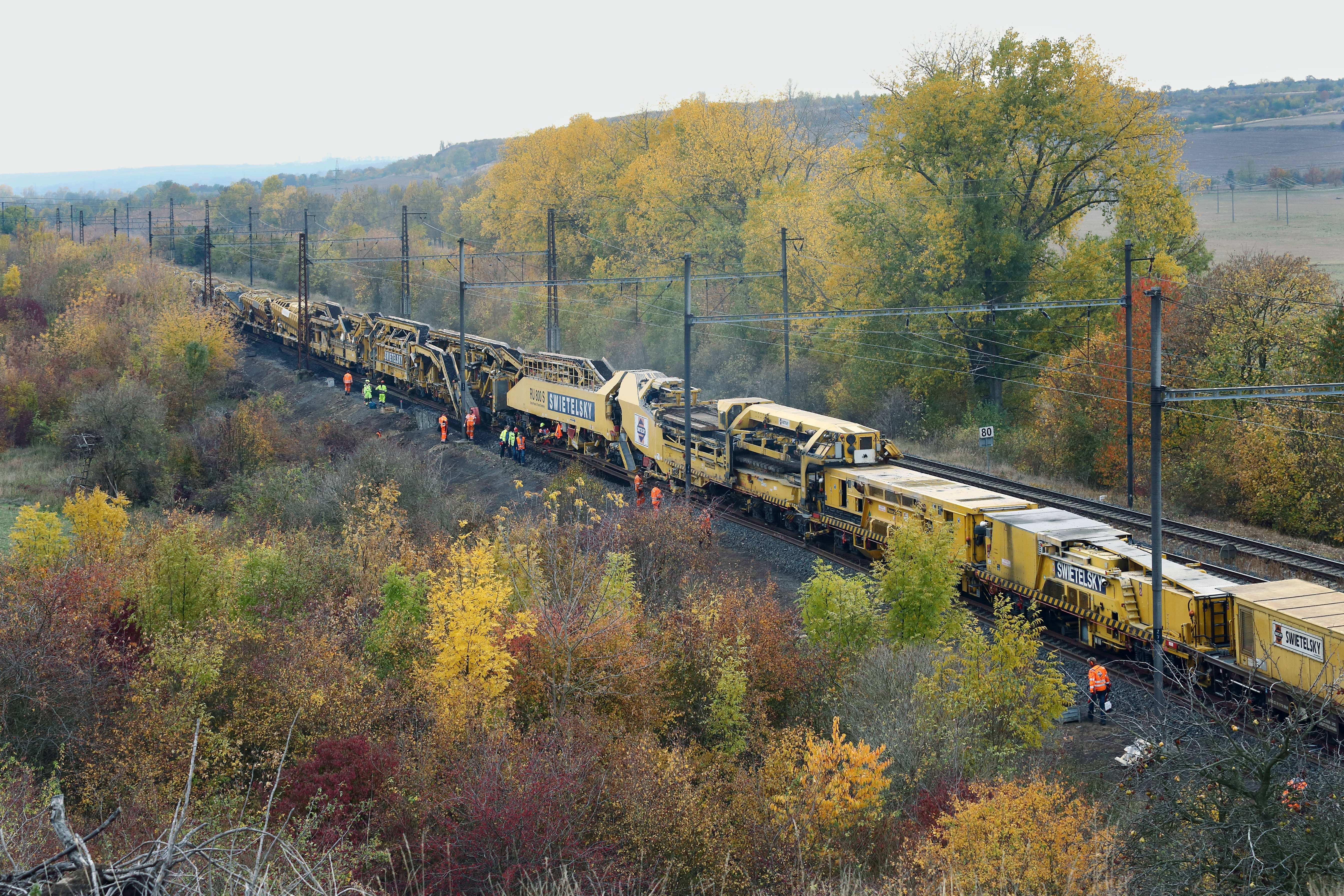 Stavební práce na železniční trati (RU 800S), Obrnice - Čížkovice - Bahnbau