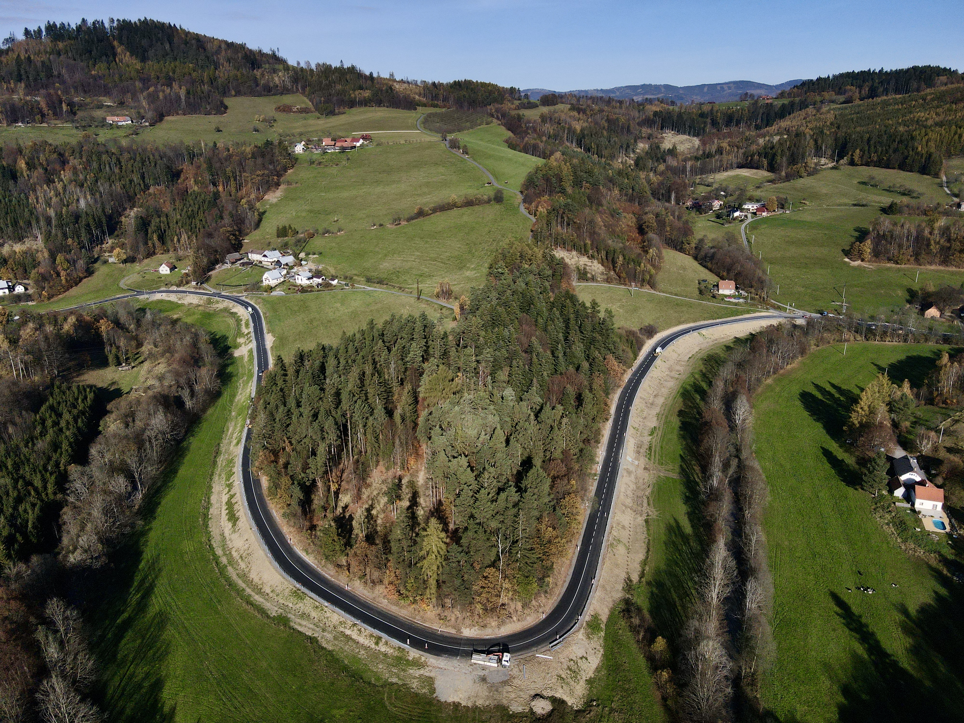 III/05726 – rekonstrukce úseku Velká Lhota – Valašská Bystřice - Straßen- und Brückenbau