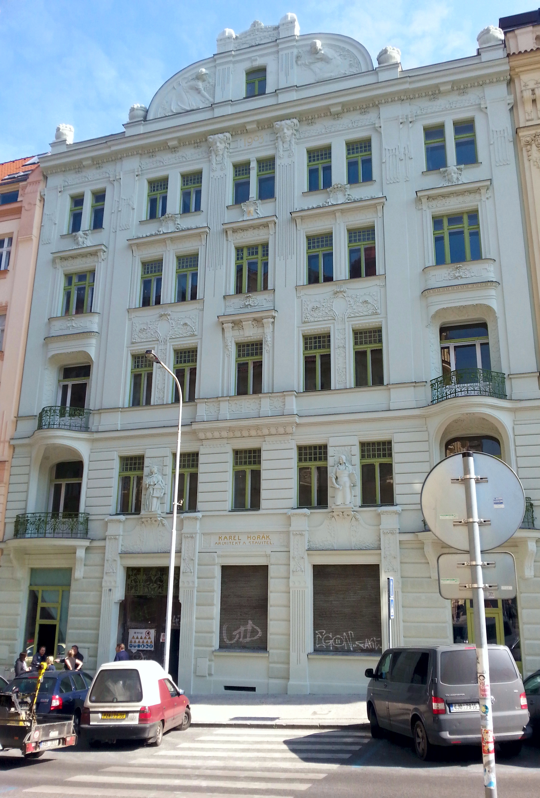 Praha 2 – rekonstrukce bytového domu Římská - Hochbau
