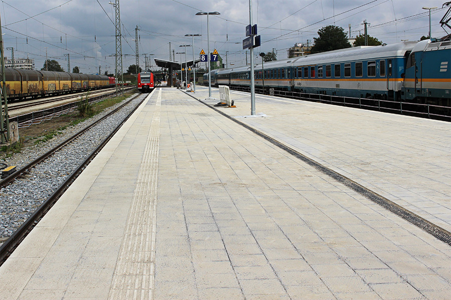 Bahnsteig Hauptbahnhof Landshut - Tiefbau