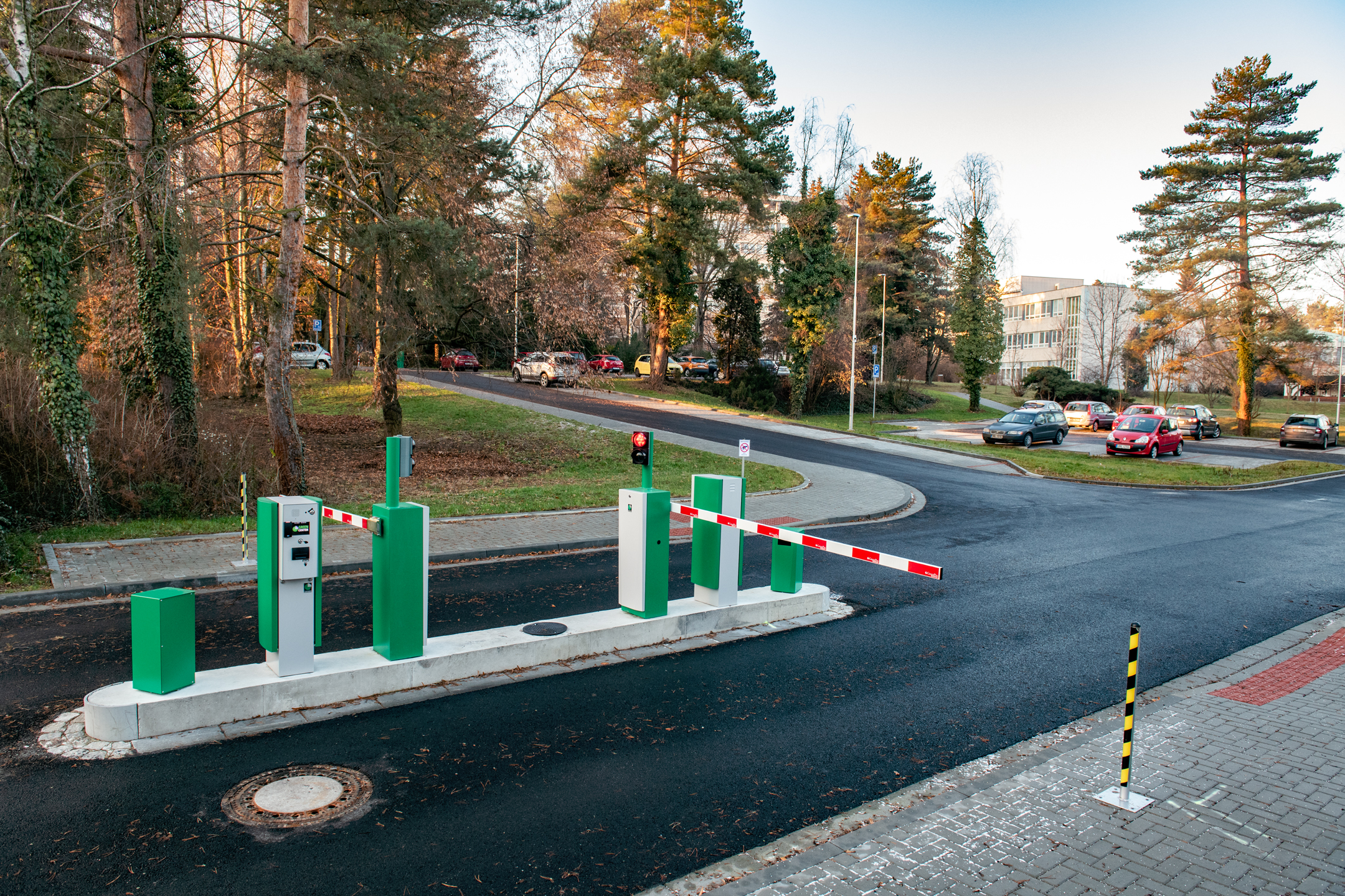 Olomouc – realizace parkoviště u Fakultní nemocnice Olomouc - Straßen- und Brückenbau