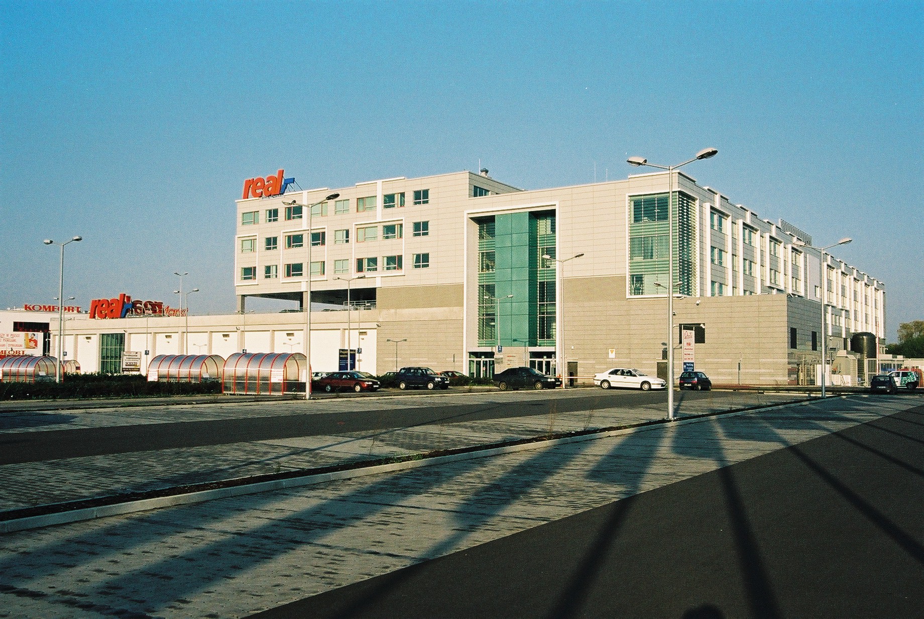 Hipermarket Real i Biurowiec Metro AG w Warszawie - Hochbau