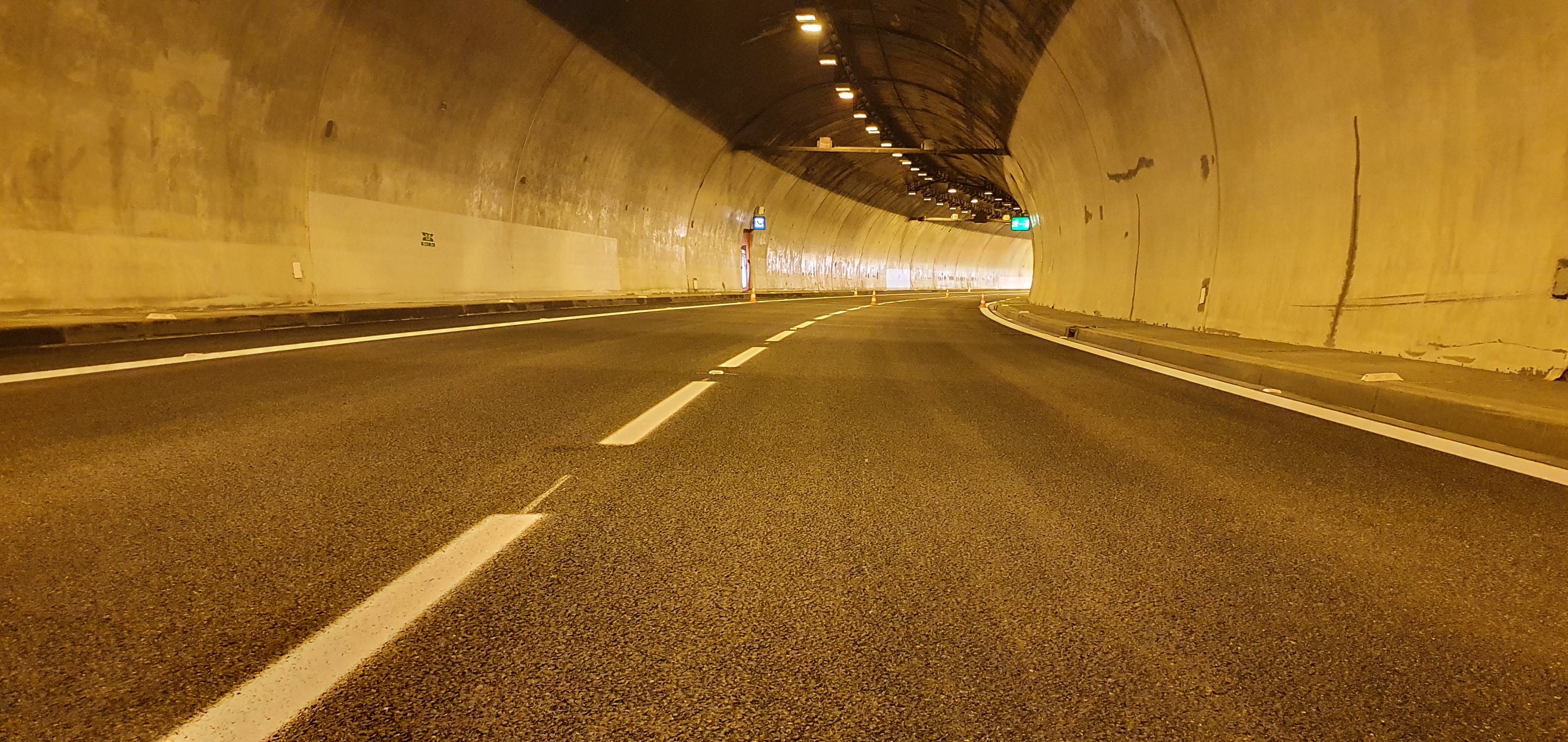 Silnice I/23 – rekonstrukce Pisáreckého tunelu - Straßen- und Brückenbau