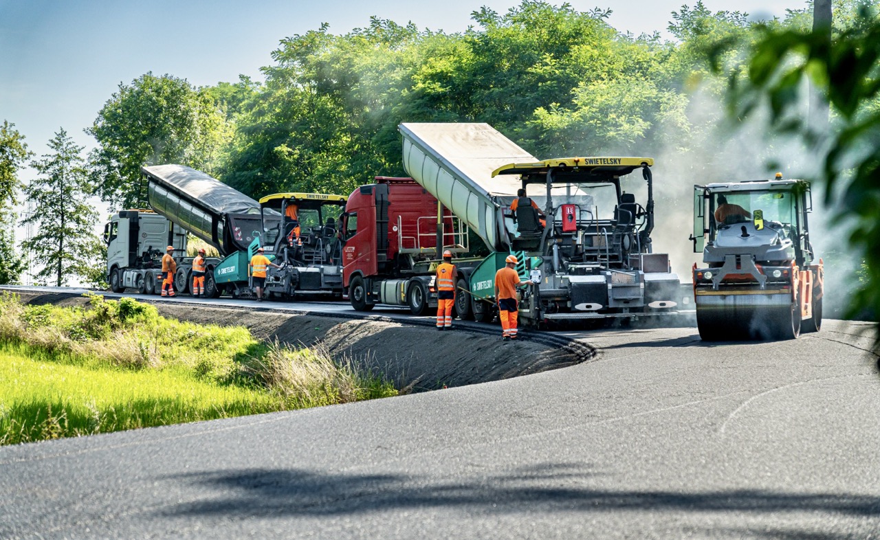 Silnice II/244 – rekonstrukce úseku Měšice–Byšice - Straßen- und Brückenbau